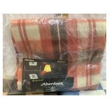 (3) Blankets incl. Aberdeen, sizes pictured