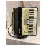 Catalina Accordion, 17"T