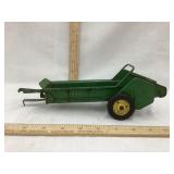 Vintage Ertl John Deere Spreader, 1/16 Scale