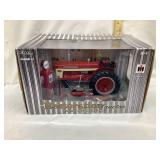 Ertl Farmall 460 "Restoration" Toy Tractor Set,