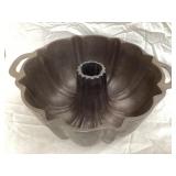 Cast Iron Bundt Pan, 11 1/4"L, 4 1/4"T, 9