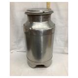 Superior Stainless Steel 20 Qt. Cream/Milk Can w/