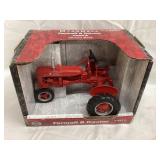 NIB Ertl McCormick Farmall B 1/16 Scale Toy