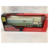1997 Dekalb 1:64 Scale Semi & Trailer Transporter