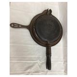 Griswold No. 8 Cast Iron Waffle Maker w/ Base, 7