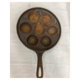 Griswold Cast Iron No. 32 Abelskiver, Sits Flat,