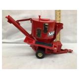 Ertl Massey Ferguson 1:16 Scale Mixer Mill