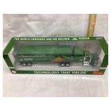 Norscot ï¿½Pioneerï¿½ Toy Semi &Trailer, 1:50 Scale,