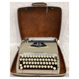 Vintage Commander Typewriter w/ Case