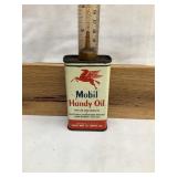 Mobil ï¿½Handy Oilï¿½ Can, 4 3/4ï¿½T Total