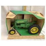 Ertl John Deere 1934 Model A 1/16 Scale Toy