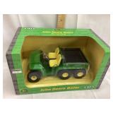NIB Ertl John Deere Gator 1/16 Scale Toy