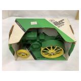 Ertl John Deere D Toy Tractor, NIB, 1:16 Scale