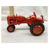 1:16 Scale Allis-Chalmers Die-Cast Toy Tractor,
