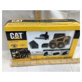 NIB Norscot Cat 226 Skid Steer 1/32 Scale Toy