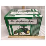 NIB Ertl John Deere 4040 1/16 Scale Toy Tractor