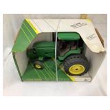 Ertl John Deere 7800 Toy Tractor w/ Duals, NIB,