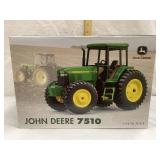 Ertl John Deere 7510 Toy Tractor, 1/16 Scale,
