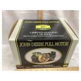 NIB Spec Cast John Deere Pull Motor 1/16 Scale