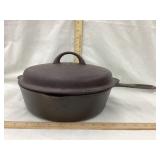 Cast Iron No. 8 Chicken Pan W/ Lid, Sits Flat 10