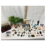Miniature House/Doll House Accessories/Decor,