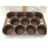 Griswold Wagner Ware Cast Iron Muffin Pan, 11