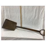 ICRR Handle Stamped Shovel, 38"T