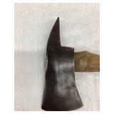 True Temper Kelly Works Fireman's Axe, Head is 11