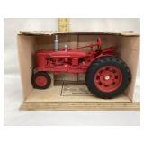 Ertl Farmall H, 1/16 Scale, NIB