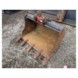 36in Cat Mini Excavator Tooth Bucket