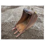 16in W R Tooth Bucket