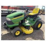 John Deere LA135 42in Riding Mower