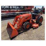 Kubota B2620 Tractor w/ LA364 Loader