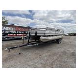 1996 Tracker 24ft Party Barge Pontoon