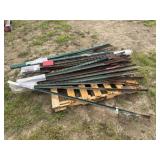 Approx. 32 T-Post.