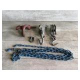 Pollyï¿½s shackles and chain lot