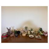 Figurine Decor