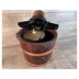 Ice cream maker