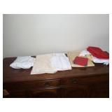 Table Cloths, Napkins, Placemats