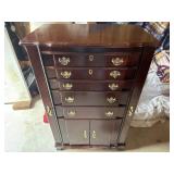 Jewelry Dresser