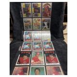 18 Pete Rose Cards in sleeves