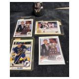Wayne Gretzky and Brett Hull Hockey Cards