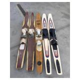 Waterskis