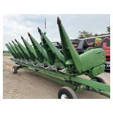 John Deere 608C Corn Head