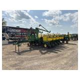 John Deere 7200 16 Row Planter