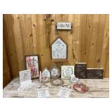 Signs Plaques and Trinkets