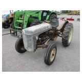 FORD FARM TRACTOR