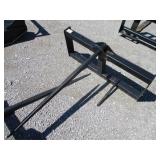 NEW HAY SPEAR ATTACH