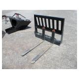 NEW 42" PALLET FORK ATTACH