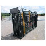 NEW CATTLE SQUEEZE CHUTE